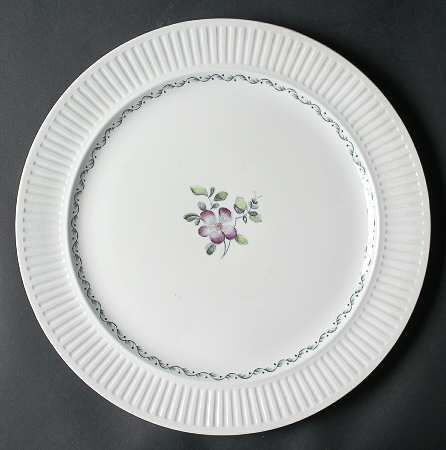 Plum Blossom 12" Chop Plate (Round Platter)