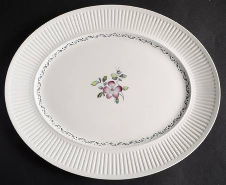 Plum Blossom 13" Oval Serving Platter