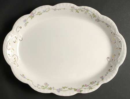 The Regent 16" Oval Serving Platter