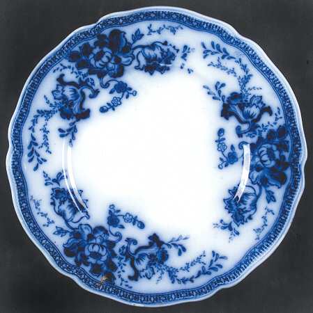 Richmond (Flow Blue, No Gold Accent) Dessert/Pie Plate