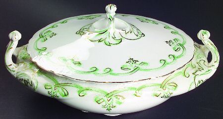 Rolland Green Oval Covered Vegetable