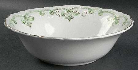 Rolland Green 9" Round Vegetable Bowl