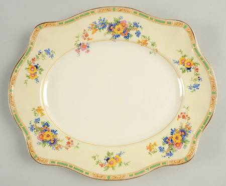 Romance (Scallop) 12" Oval Serving Platter