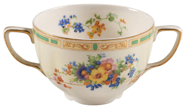 Romance (Scallop) Flat Bouillon Cup