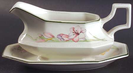 Sandringham Gravy Boat & Underplate