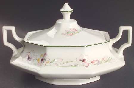 Sandringham Oval Covered Vegetable