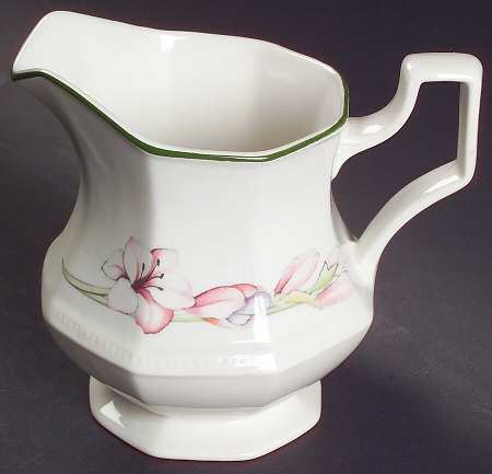 Sandringham Creamer