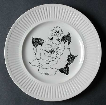 Silhouette (Ribbed, Rim) Salad Plate