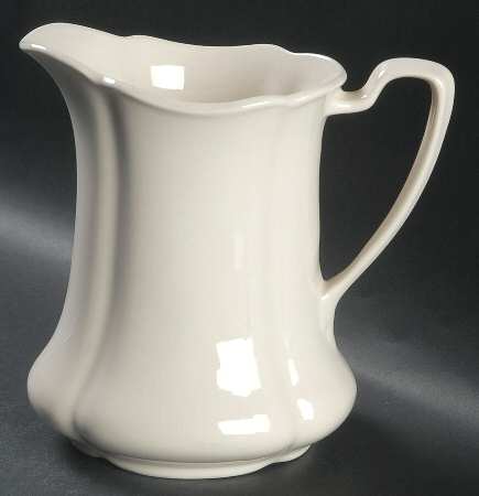Sovereign 32 Oz Pitcher