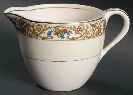 St. Cloud (Pareek) Creamer