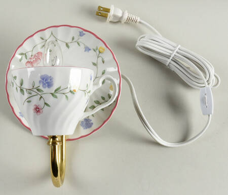 Summer Chintz (Made in England, Earthenware) 7 1/2"-7 3/4" Electric Wall Sconce HC
