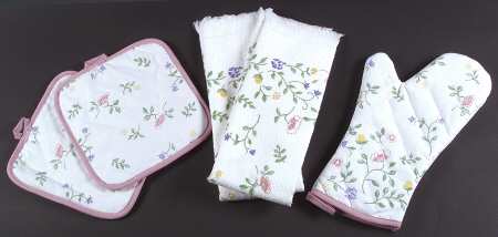 Summer Chintz (Made in England, Earthenware) 5 Piece Textile Set