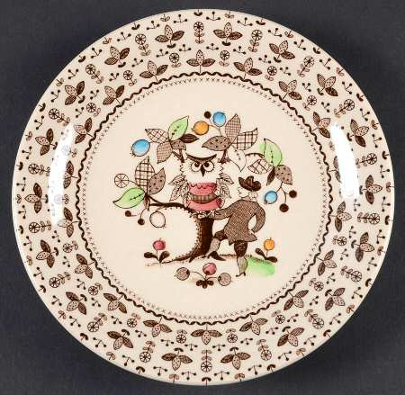 Sugar and Spice Brown Saucer