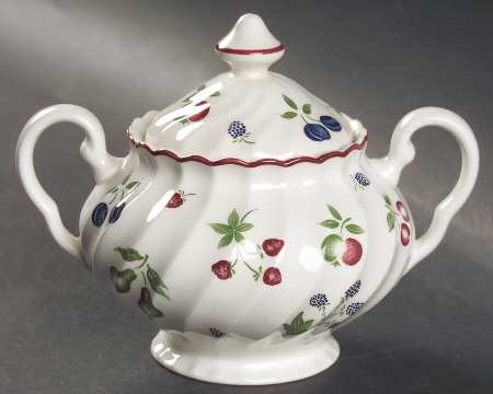 Sweetbriar Sugar Bowl & Lid