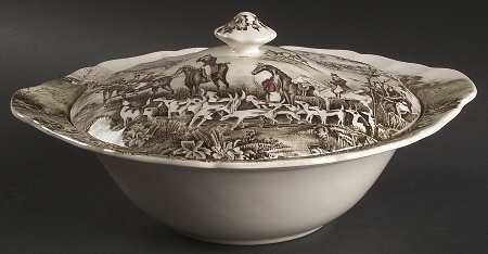 Tally Ho Round Covered Vegetable by Johnson Brothers