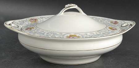 The Tarifa Round Covered Vegetable