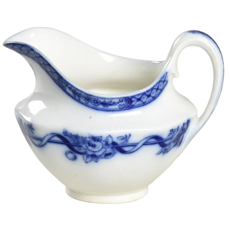 Tokio Flow Blue (Smooth, No Trim) Creamer