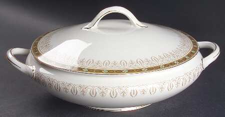 The Verona Round Covered Vegetable