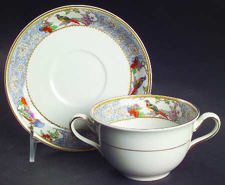 The Vigo (Smooth) Flat Bouillon Cup & Saucer