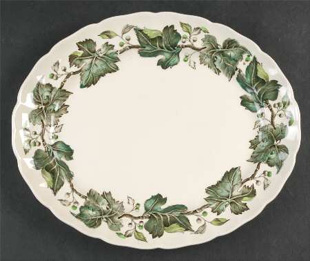Vintage Cream (Green Ivy & Berries) 11" Oval Serving Platter