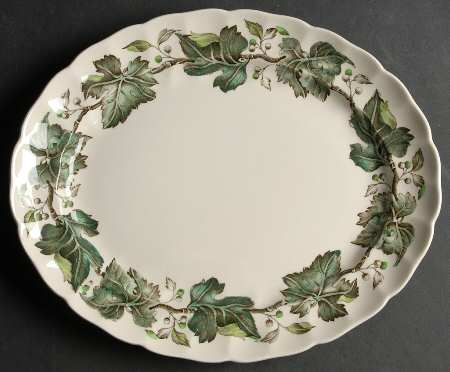 Vintage Cream (Green Ivy & Berries) 11" Oval Serving Platter
