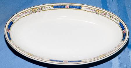 Vincent 8" Oval Vegetable Bowl