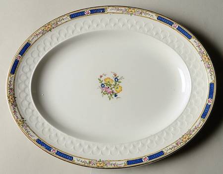 Vincent 10" Oval Serving Platter