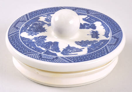 Willow Blue (Made in England, Earthenware, Newer) Lid for Medium Canister
