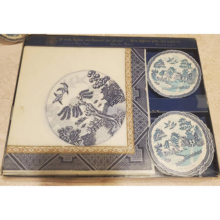 Willow Blue (Made in England, Earthenware, Newer) Dinner Set (20 Paper Napkins/Coaster)
