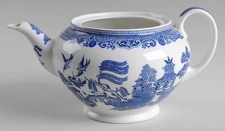 Willow Blue (Made in England, Earthenware, Newer) Teapot No Lid