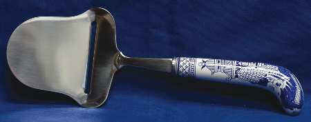 Willow Blue (Made in England, Earthenware, Newer) Cheese Plane with Stainless Plane