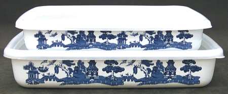 Willow Blue (Made in England, Earthenware, Newer) Rectangular Metal Baker with Plastic Lid - Set of 2