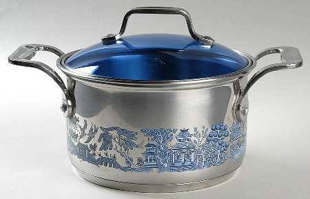 Willow Blue (Made in England, Earthenware, Newer) 2.5 Quart Metal Stew Pot