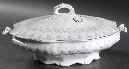 Windsor Green Oval Covered Vegetable