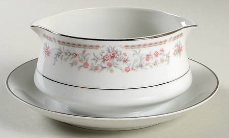 Regency Gravy Boat with Attached Underplate