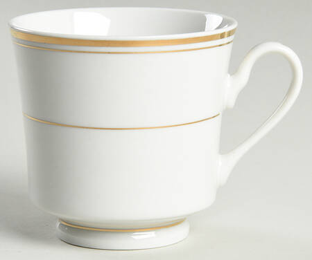 Classic Elegance Footed Cup