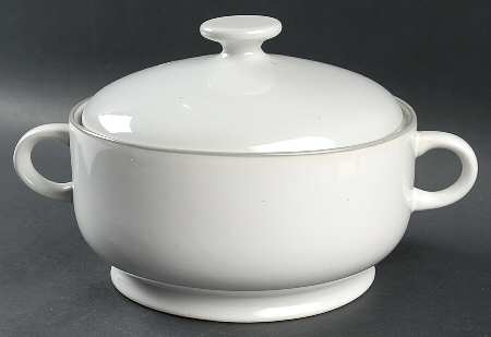 JMP3 2.5 Qt Round Covered Casserole