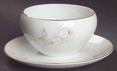 Dawn Rose Gravy Boat with Attached Underplate