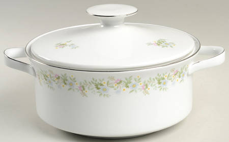 Forever Spring Round Covered Vegetable