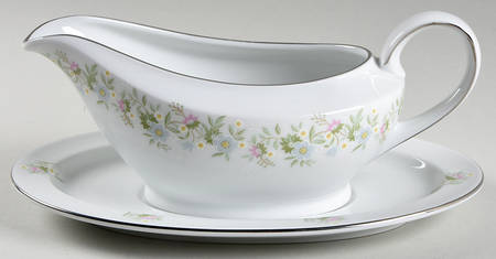 Forever Spring Gravy Boat & Underplate