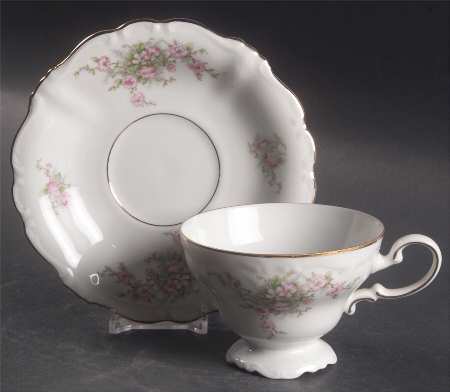 JOH1 Footed Cup & Saucer Set