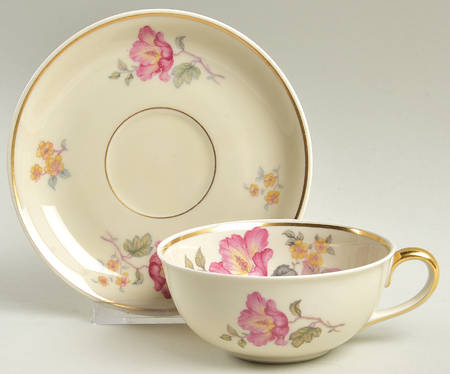 JOH109 Flat Cup & Saucer Set