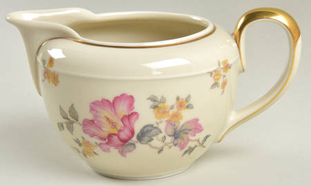 JOH109 Creamer
