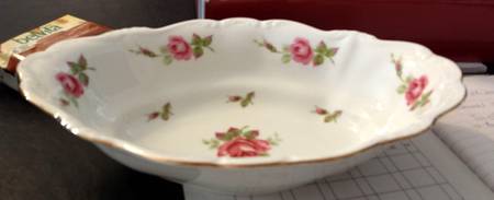 Chippendale Rose 10" Oval Vegetable Bowl