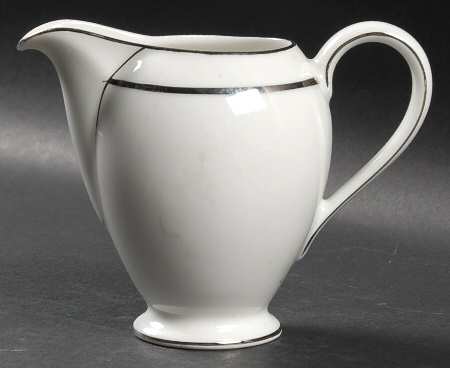 JOH163 Creamer