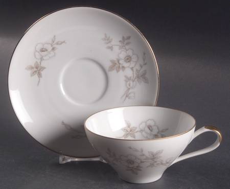 JOH17 Flat Cup & Saucer Set
