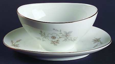 JOH17 Gravy Boat with Attached Underplate