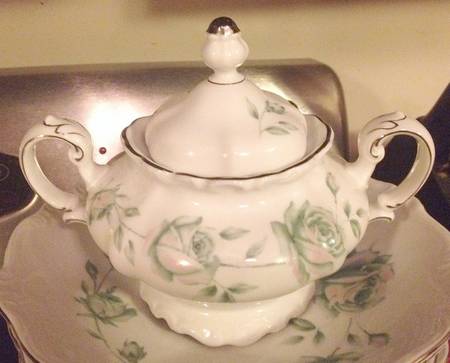 JOH184 Sugar Bowl & Lid