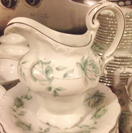 JOH184 Creamer