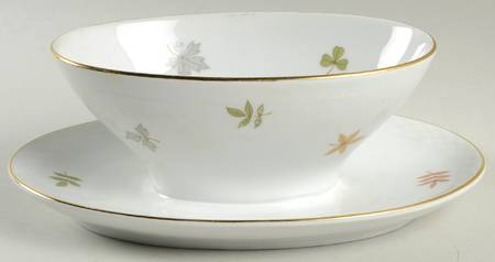 Autumn Leaves Gravy Boat with Attached Underplate